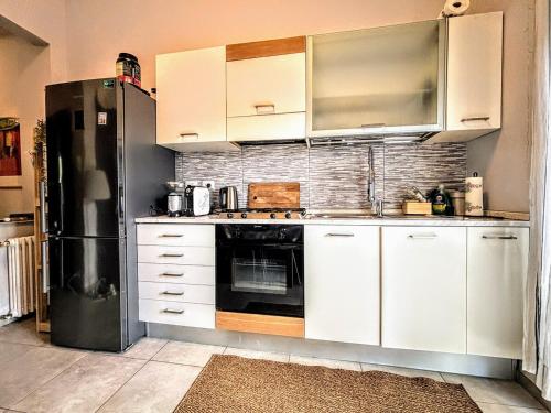 Una cocina o zona de cocina en - Seaside Nest-Free Parking & Beach