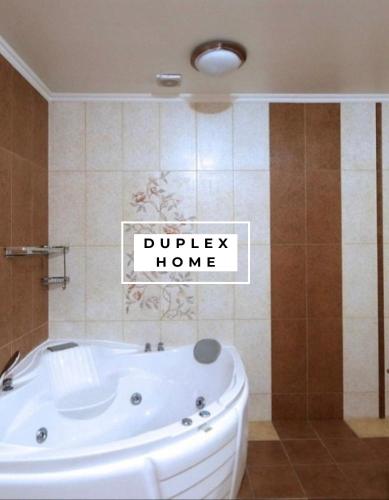 Bany a DUPLEX Home