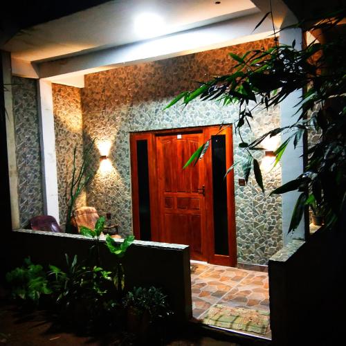 Un jardín fuera de Ella Hushwood