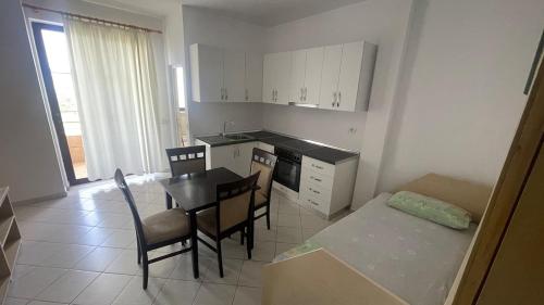 Postel nebo postele na pokoji v ubytování Bledi's Apartment Spille