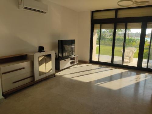 3bedroom chalet swan lake North coast- 388B