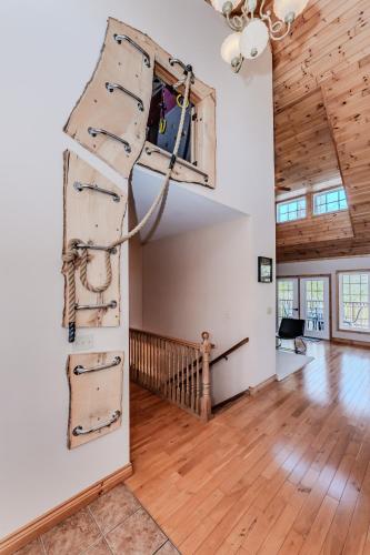 Φωτογραφία από το άλμπουμ του 16 Acre Bruce Peninsula Forest Escape σε Red Bay