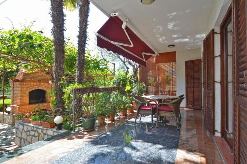 Ground floor retreat with bbq