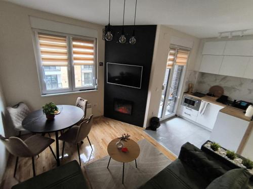 Una cocina o zona de cocina en Apartman LuJ Zlatibor
