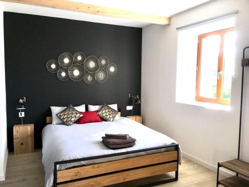 Photo de la galerie de l'établissement Une grande villa en Provence, à Dieulefit