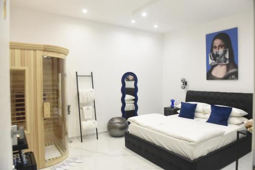Ένα ή περισσότερα κρεβάτια σε δωμάτιο στο Room 84