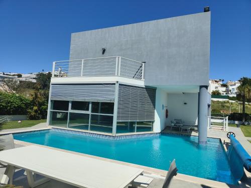 La alberca dentro o cerca de Vila orada lola