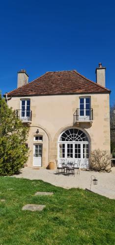 Pavillon indépendant sur domaine du château de Tavannes