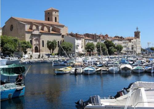 Photo de la galerie de l'établissement 150 m du port et de la mer de la Ciotat, à La Ciotat