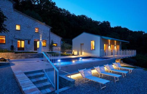 Bazén v ubytování Le Cune CountryHouse - Private Pool, AirCo, Jacuzzi nebo v jeho okolí