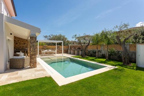 Φωτογραφία από το άλμπουμ του Villa Adalgisa - Luxury private pool and garden σε Su Loi