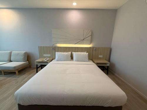 Afbeelding uit fotogalerij van Empire Damansara Hotel Room in Petaling Jaya