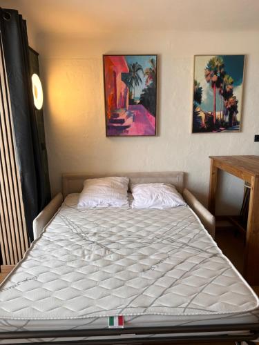 Grand studio neuf vue magnifique