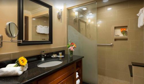 Koupelna v ubytování Aruba Escape NYE, Luxe 1BR Prime Eagle Beach