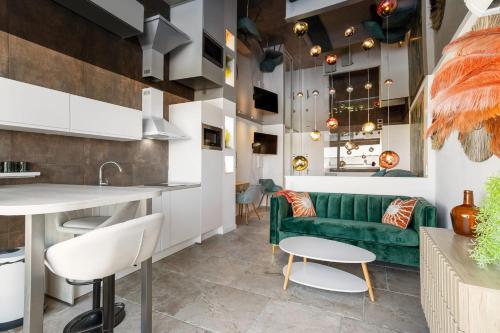 Le Téquila Renovated Apartment with Sunny Terrace in the Cap dAgde
