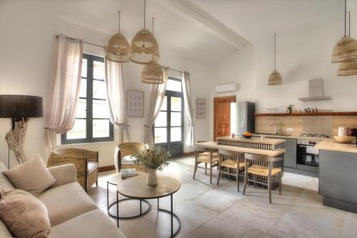 Suite côté sud avec terrasse en centre ville