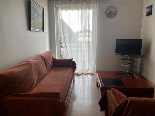 Family Sea & Garden View Apartment