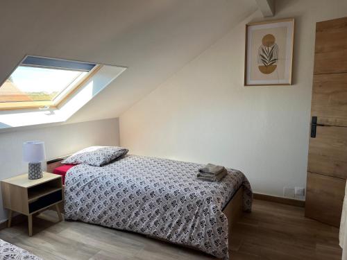 Postel nebo postele na pokoji v ubytování Appartement tout confort, cosy refait à neuf