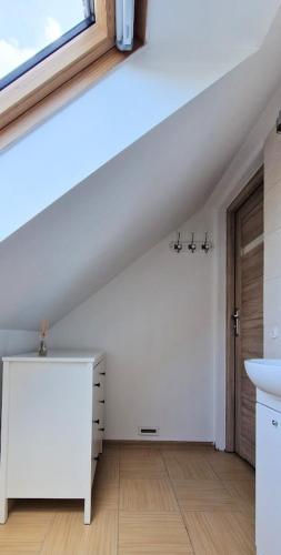 Una cocina o zona de cocina en Bez Pośpiechu Mazury