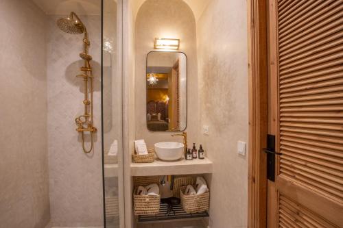 Koupelna v ubytování Riad Tassili Boutique