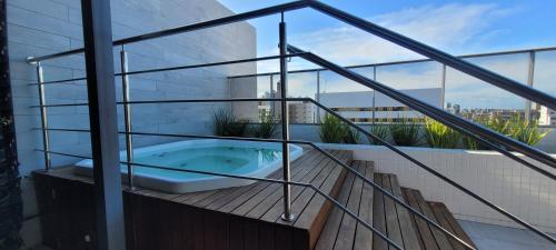 Πισίνα στο ή κοντά στο BOX109 - Lindo Studio na praia do Bessa