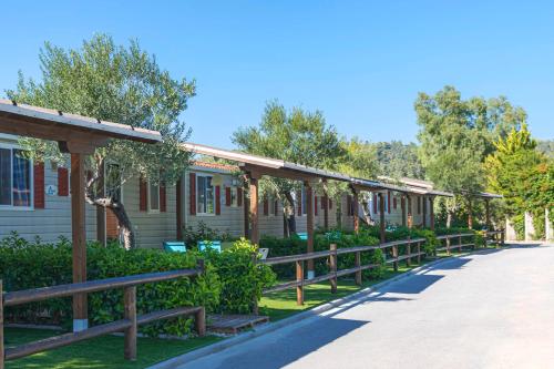 Gallery image of Camping Castello in Neos Marmaras