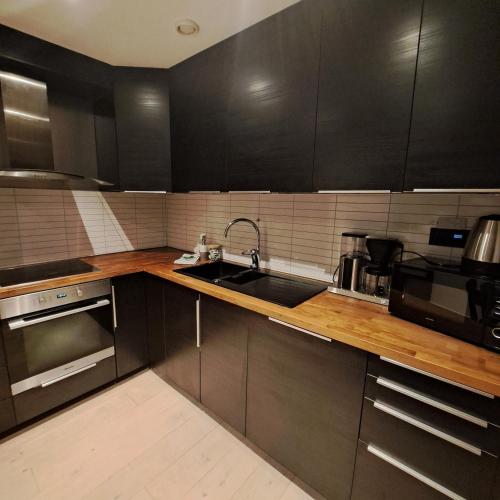 Dapur atau dapur kecil di Storm Hotel Senja