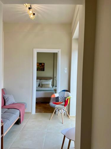 AK Athens Fine Stay - Penthouse with Big Terrace and View - 2 min from Metro