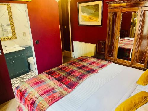 Ladies Lodge Invernessにあるベッド