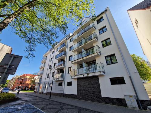 Το κτήριο όπου στεγάζεται  το διαμέρισμα