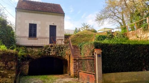 Κήπος έξω από το maison de pays a Thésée