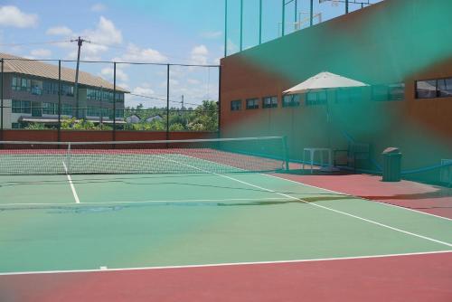 Tenis dan/atau kemudahan skuasy di Eco Resort Praia dos Carneiros Flat Colina atau berdekatan