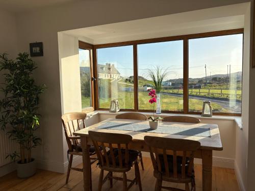 Foto sihtkohas Skibbereen asuva majutusasutuse Luxurious large West Cork property with seaviews galeriist