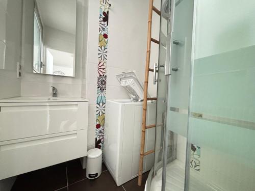 Appartement 2 étoiles face plage avec garage privatif