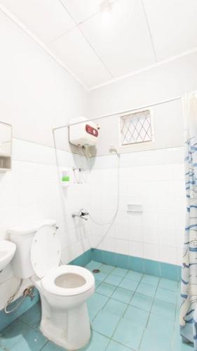 Ένα μπάνιο στο Villa Dalia Puncak H11-5