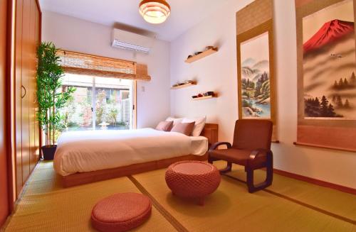 Kama o mga kama sa kuwarto sa MATCHA HOUSE -Free Parking-