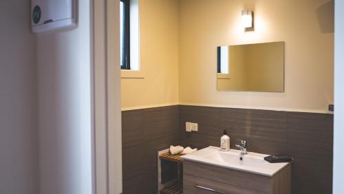 Un baño de CBD Accommodation - Clyde