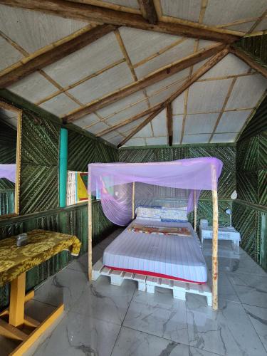 Lova arba lovos apgyvendinimo įstaigoje Casa mwezi