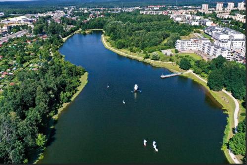 Apartamenty Kielce- APARTAMENT SZMARAGD przy zalew kielecki, faktura, parking, centrum