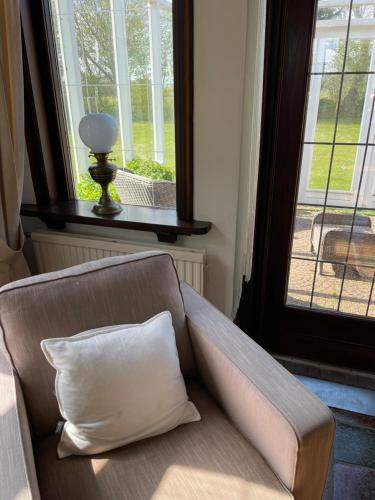 Ruang duduk di B&B Catharinenburg Golf & Wellness