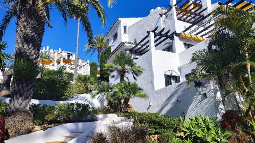 Aldea Blanca Elegant Penthouse in Puerto Banús