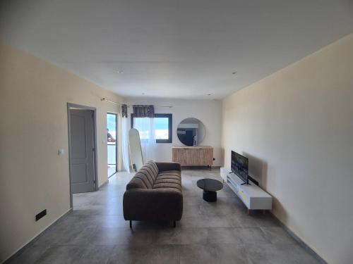 Splendide T2 Meublé à Mtsapéré Baobab vue sur Mer
