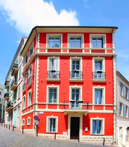 Apartments in the heart of Cannes