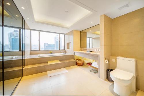 Koupelna v ubytování Zhongshan International Hotel