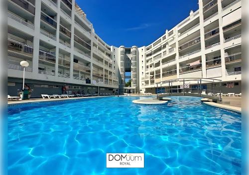 DOMuum Holidays - ROYAL