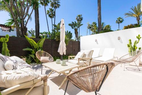 MARBELLA HOME RENTALS - Beachside, 3BR Townhouse