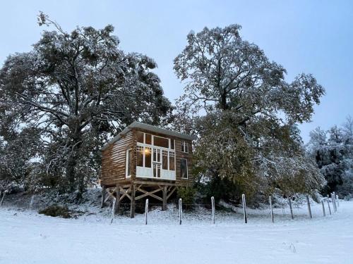 Cabane des deux chênes v zimě