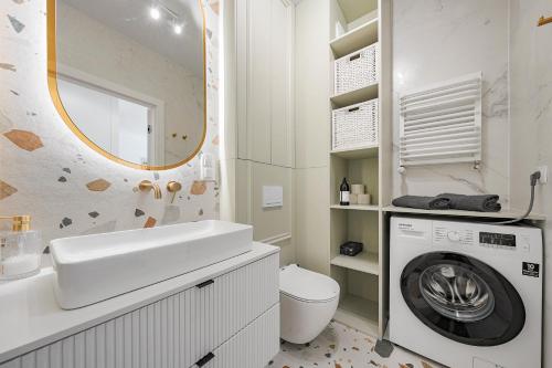 Hello Apartments Sea Salt Gdansk z ogrodkiem i prywatnym miejscem postojowym