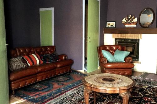 Photo de la galerie de l'établissement Entire 19th century 120m Belle Epoque Bedarieux 34600, à Bédarieux