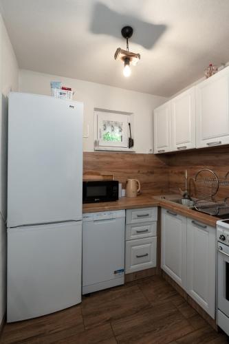 Dapur atau dapur kecil di Kuća za odmor Iva